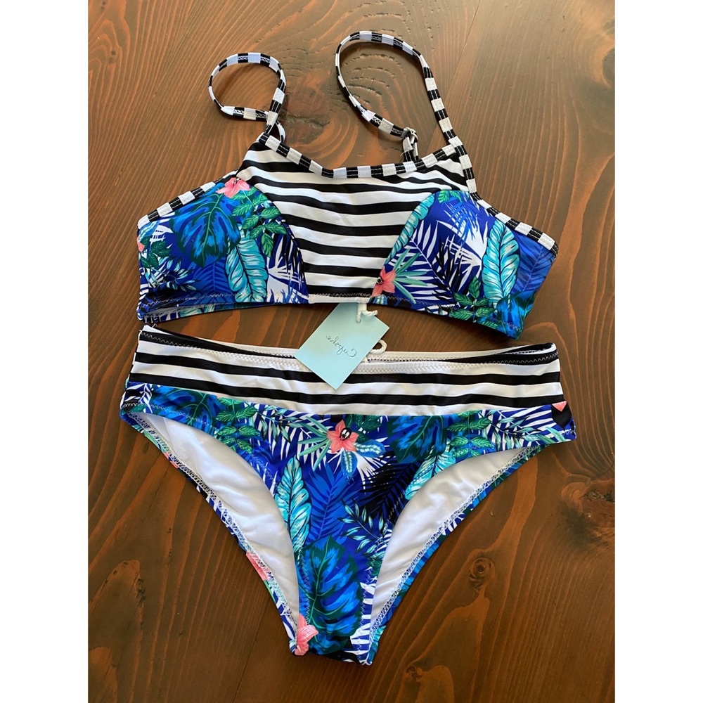 Bikini bathing suit. NWT. Size S.